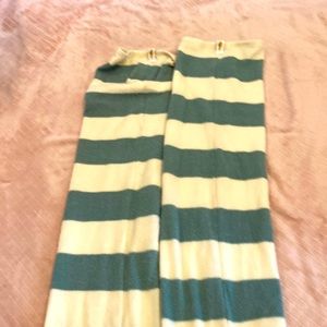 Rubia wear leg warmers